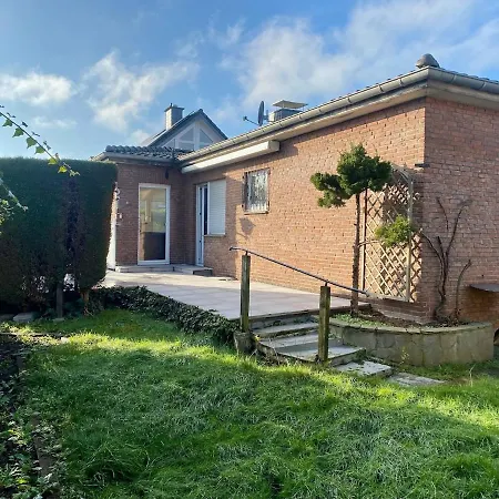 Elegant With Private Garden Вилла Мербуш