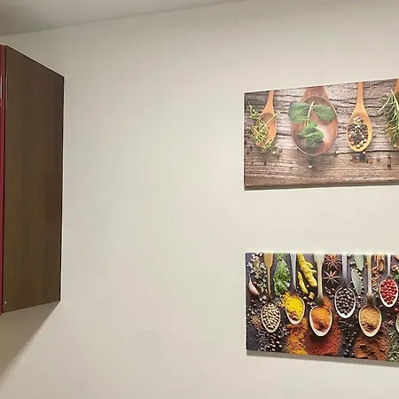 Вилла Elegant With Private Garden