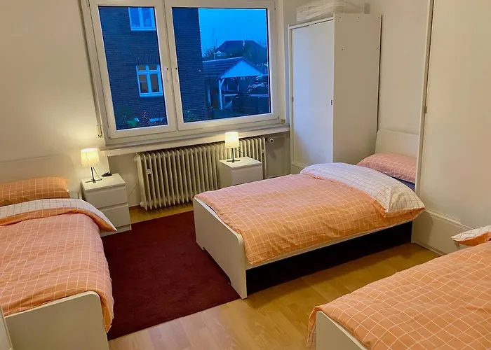 Вилла Elegant With Private Garden *