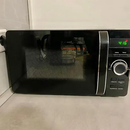 Elegant With Private Garden *