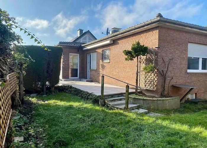 Elegant With Private Garden Villa Meerbusch